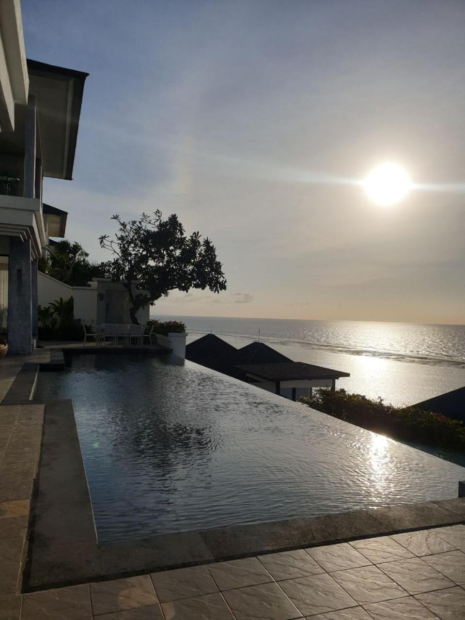 Nusa Dua Ocean View With Private Beach ภายนอก รูปภาพ
